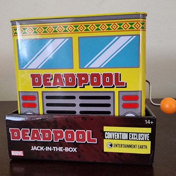 Deadpool Jack-In-The-Box - Picture 1 of 6